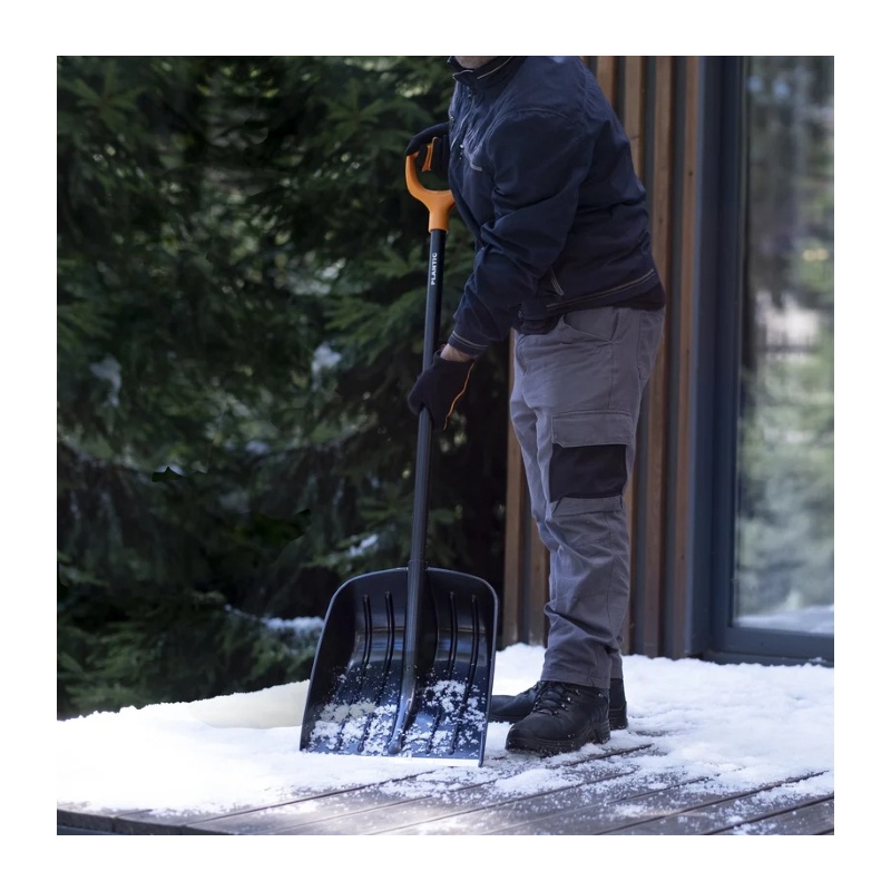 Лопата для уборки снега Plantic 12004-01